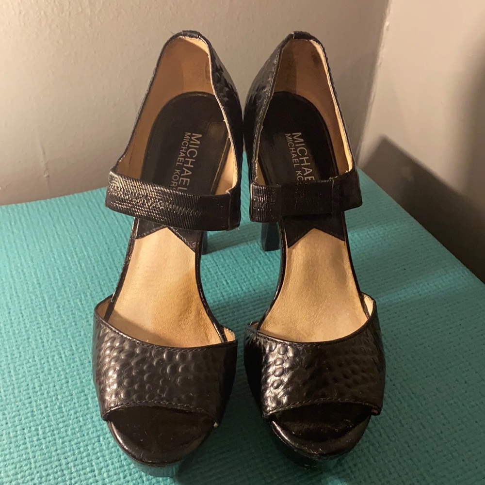 Micheal Kors heels